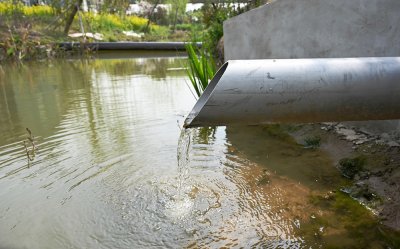 應用農村生活污水分散式處理技術，可有效解決農村生活污水污染問題。